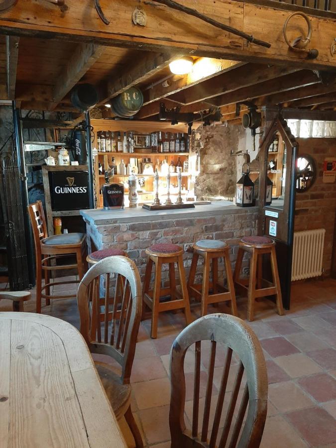Nellie'S Farmhouse คาร์ลิงฟอร์ด ภายนอก รูปภาพ