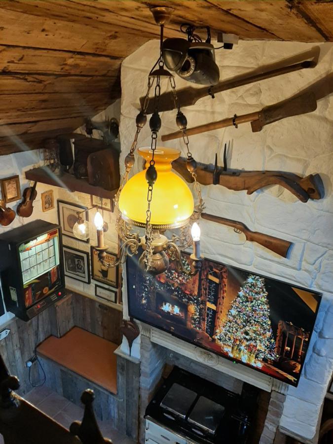 Nellie'S Farmhouse คาร์ลิงฟอร์ด ภายนอก รูปภาพ