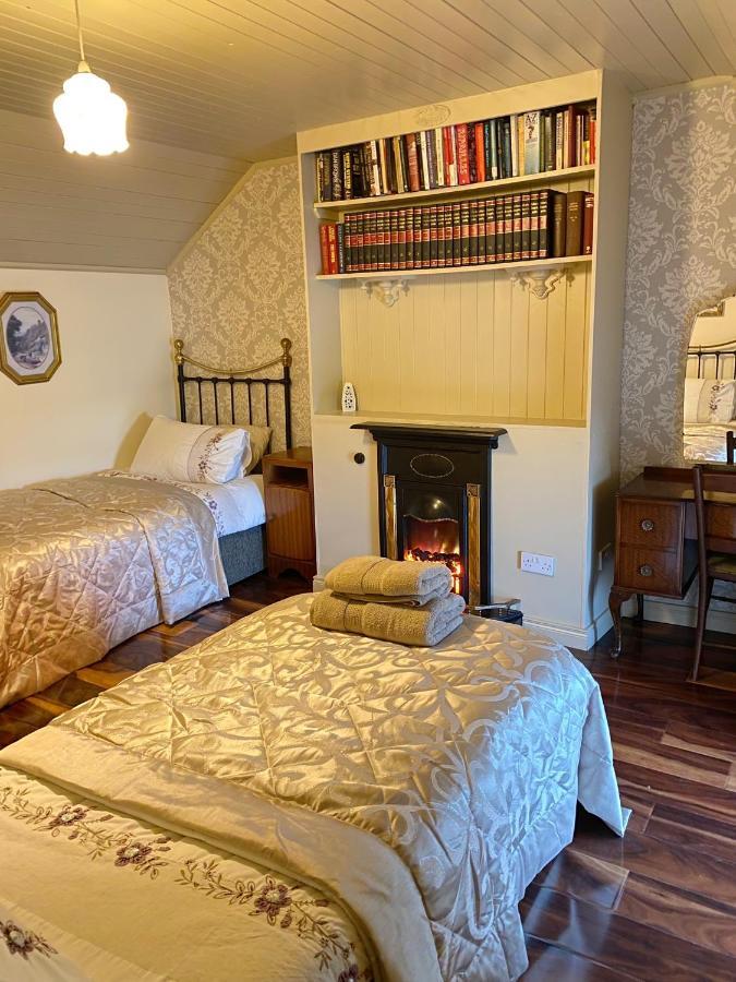 Nellie'S Farmhouse คาร์ลิงฟอร์ด ภายนอก รูปภาพ
