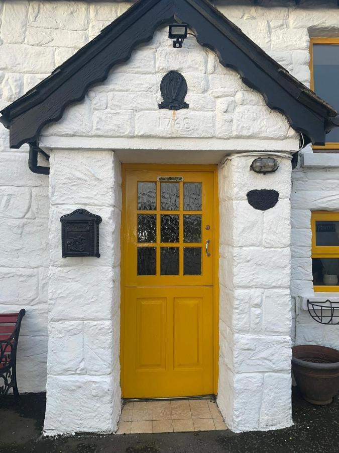 Nellie'S Farmhouse คาร์ลิงฟอร์ด ภายนอก รูปภาพ